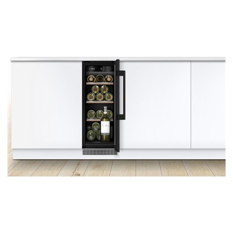 Bosch | Wine Cooler | KUW20VHF0 Series 6, | Energy efficiency class F | Built-in | Bottles capacity 21 | Cooling type | Black - 5